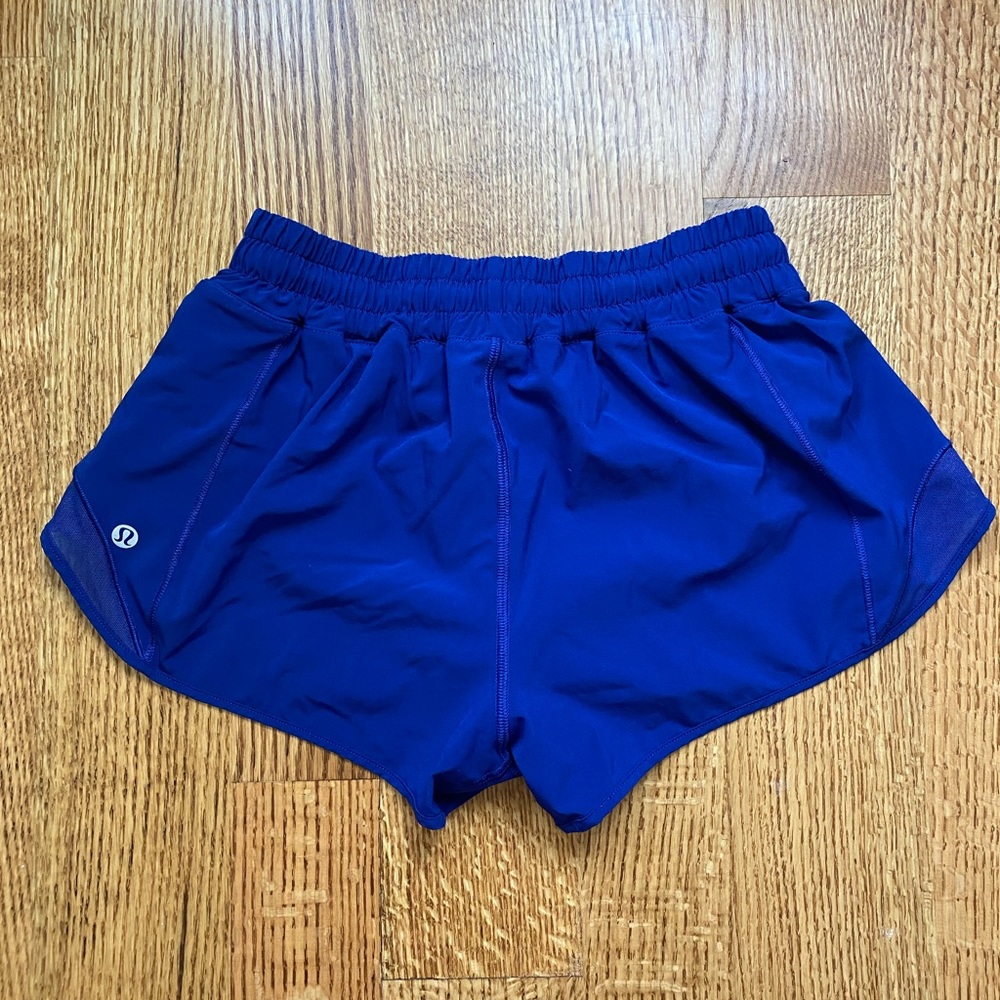 Lululemon hotty hot short 2.5''